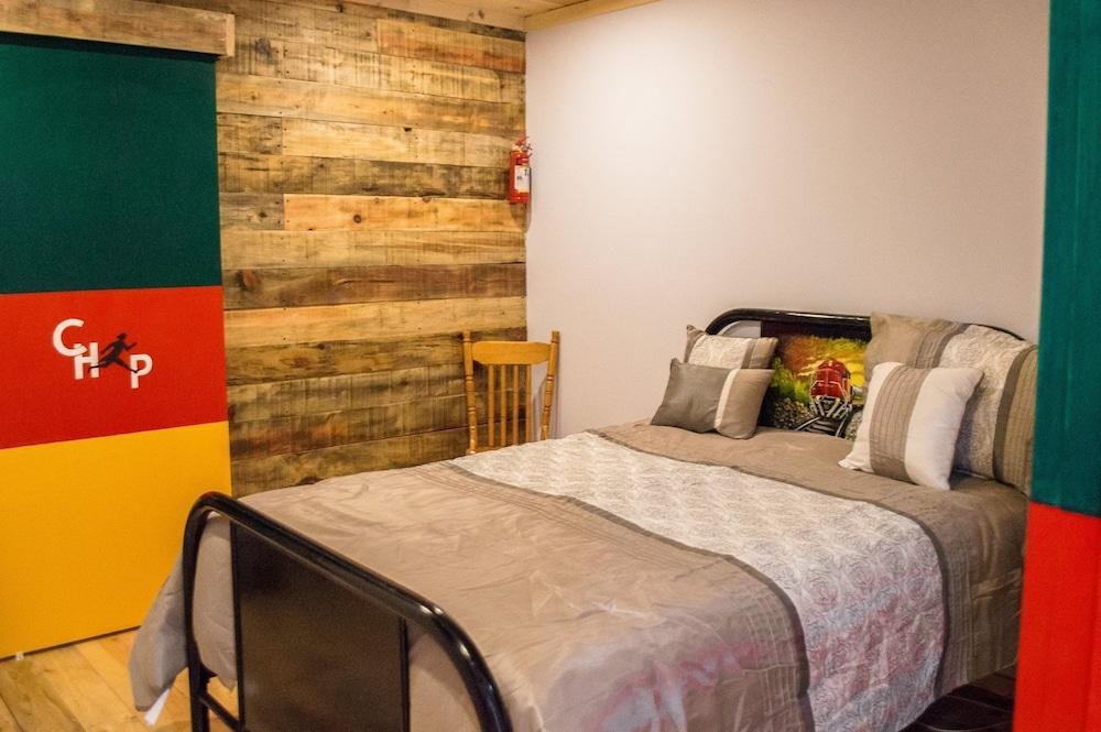 Hotel La Estacion Креел Екстериор снимка