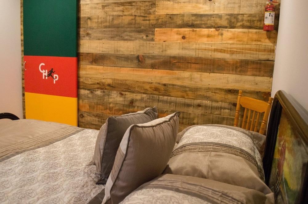 Hotel La Estacion Креел Екстериор снимка